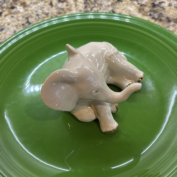 Lenox elephant - Picture 4 of 5